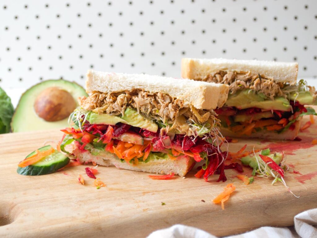 Vegan ‘Chicken’ Sandwiches – Crispy, Juicy & 100% Plant-Based!